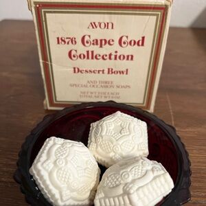 Vintage Avon 1876 Cape Cod Ruby Dessert Bowl w/ 3 Soaps – Original Box